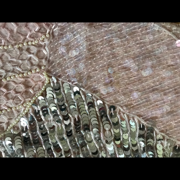 Beautiful beaded vest - Picture 3 of 7